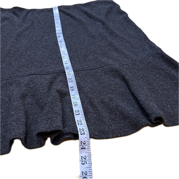 Gilani grey pull-on fit and flare ruffle skirt. Size 18. - Picture 6 of 7